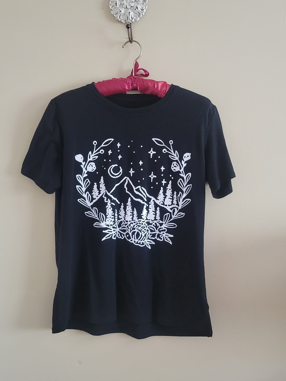 4/$15 SALE Black Graphic Mountain Night Tee with White Floral Design Outdoor